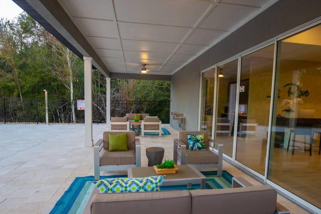 Beautiful Four Bedrooms Townhouse With Splash Pool At Le Reve Resort Кисими Екстериор снимка