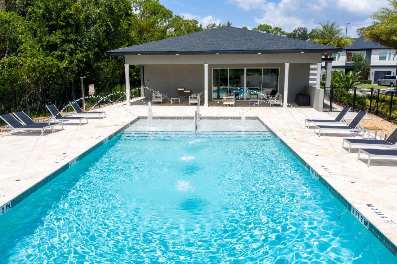 Beautiful Four Bedrooms Townhouse With Splash Pool At Le Reve Resort Кисими Екстериор снимка